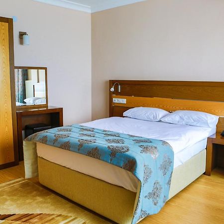 Dikelya Hotel Дикили Экстерьер фото