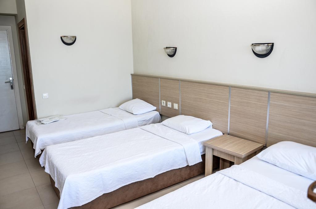 Dikelya Hotel Дикили Экстерьер фото