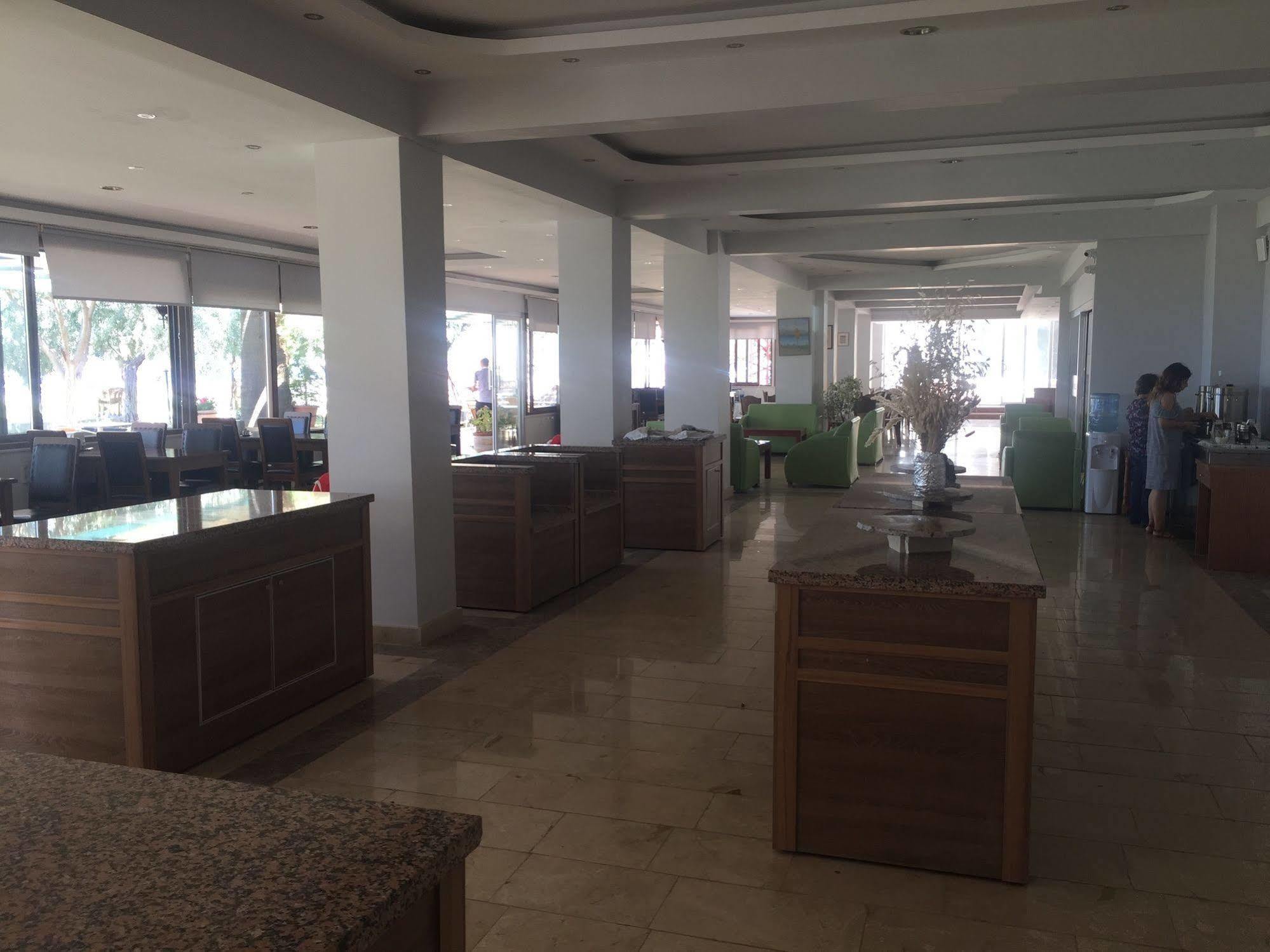 Dikelya Hotel Дикили Экстерьер фото
